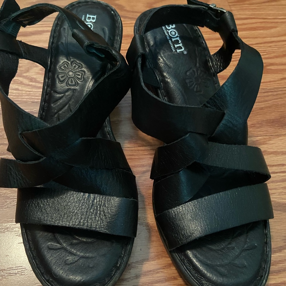 Born wedge sandals size 9